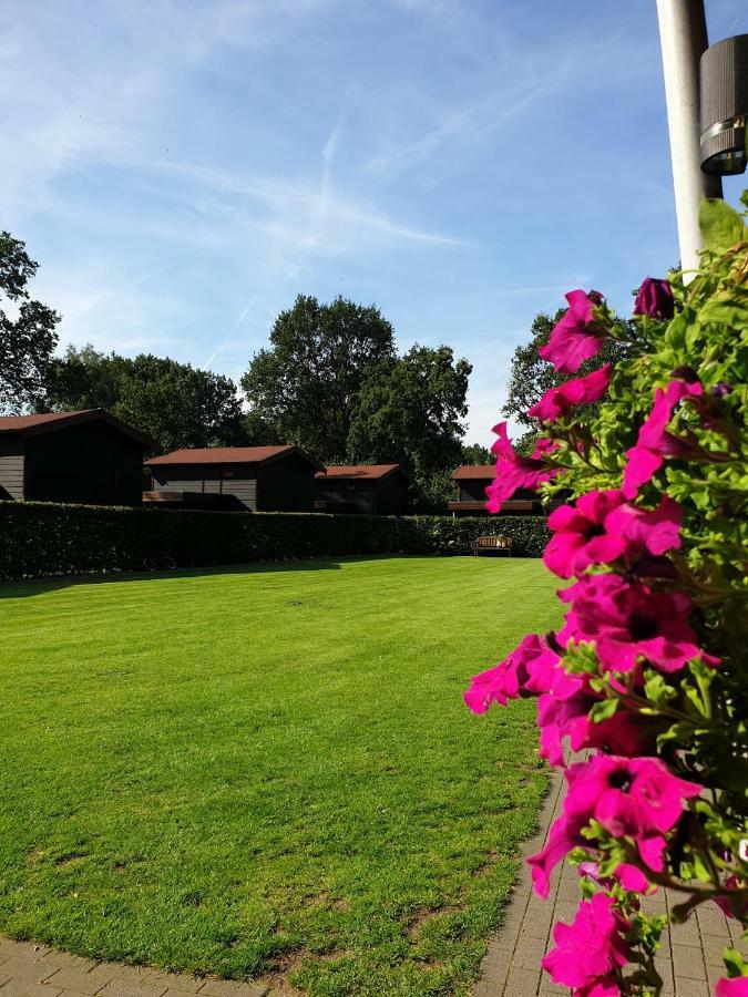 De Eikensingel Hotel Uddel Exterior foto